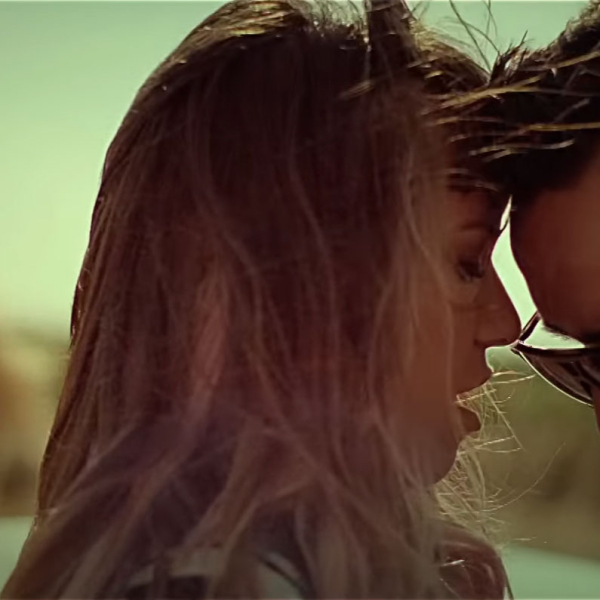 Video Clip - Na 'Sai Dipla Mou