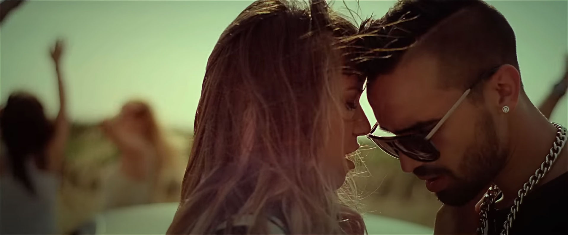 Video Clip - Na 'Sai Dipla Mou