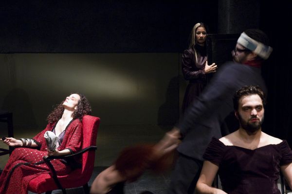 medea_material_15